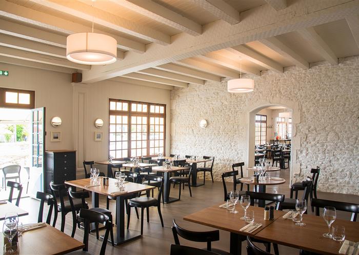 Restaurant des Bains à Boyardville
