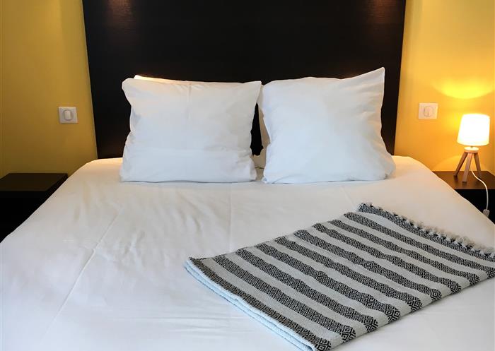 chambre double cote village